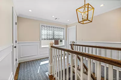 95 Muirfield Road, Rockville Centre, NY 11570 - Photo 12