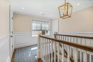 95 Muirfield Rd, Rockville Centre, NY 11570 - Photo 12