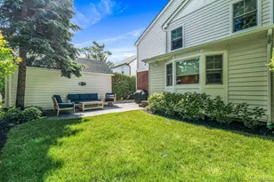 95 Muirfield Rd, Rockville Centre, NY 11570 - Photo 24