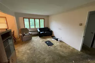 2043 Paddock Rd, Seaford, NY 11783 - Photo 8