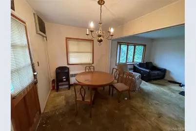 2043 Paddock Road, Seaford, NY 11783 - Photo 6