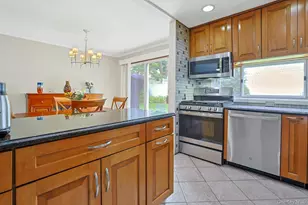 70 Durham Rd, White Plains, NY 10607 - Photo 14