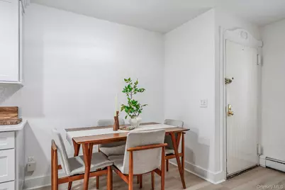 38 Richmond Boulevard #1B, Ronkonkoma, NY 11779 - Photo 6