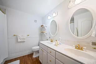 38 Richmond Blvd, Ronkonkoma, NY 11779 - Photo 14