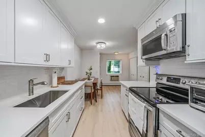 38 Richmond Boulevard #1B, Ronkonkoma, NY 11779 - Photo 10