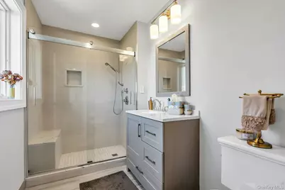 12 Barbara Lane, Glen Cove, NY 11542 - Photo 26