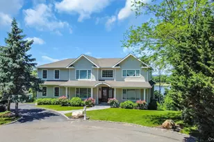 12 Barbara Ln, Glen Cove, NY 11542 - Photo 44