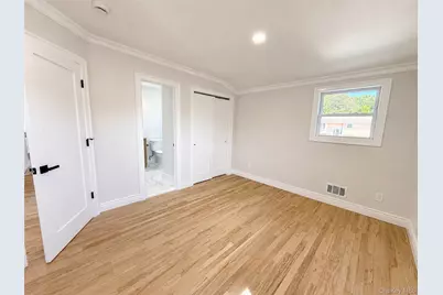 132 Berkeley Avenue, Selden, NY 11784 - Photo 14