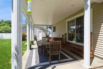 407 3rd Street, East Northport, NY 11731 - Photo 32