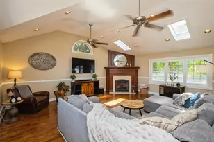 407 3rd St, East Northport, NY 11731 - Photo 10
