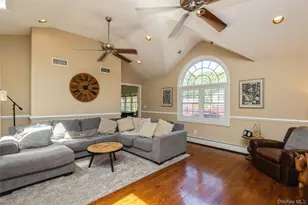 407 3rd St, East Northport, NY 11731 - Photo 14