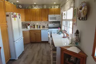 463 Mariners Way, Copiague, NY 11726 - Photo 4