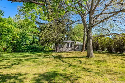 108 Claremont Street, Deer Park, NY 11729 - Photo 4