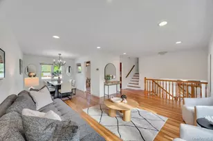 2297 Arby Ct, Wantagh, NY 11793 - Photo 8