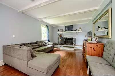102 E 12th Street, Huntington Station, NY 11746 - Photo 4
