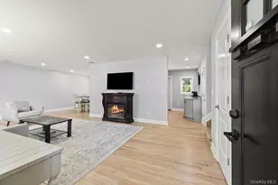 16 Loraine Dr, New City, NY 10956 - Photo 10