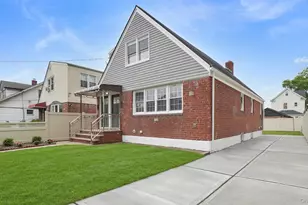128-18 146th St, Jamaica, NY 11436 - Photo 2