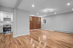 128-18 146th St, Jamaica, NY 11436 - Photo 6