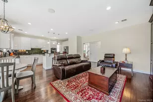 15 Hamlet Dr, Commack, NY 11725 - Photo 10