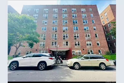 140-65 Beech Avenue #4H, Flushing, NY 11355 - Photo 2