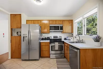 15 Lincoln Avenue, Farmingdale, NY 11735 - Photo 12