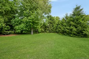 1 Canterbury Rd, Scarsdale, NY 10583 - Photo 40