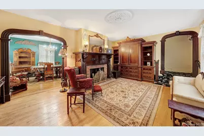 31 Roosevelt Avenue, Hicksville, NY 11801 - Photo 10