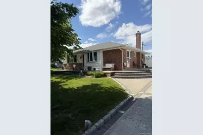 555 Parker Avenue, Levittown, NY 11756 - Photo 1