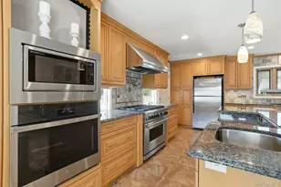35 3rd Ave, Massapequa Park, NY 11762 - Photo 12