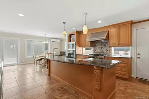 35 3rd Ave, Massapequa Park, NY 11762 - Photo 8