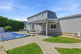 35 3rd Ave, Massapequa Park, NY 11762 - Photo 32