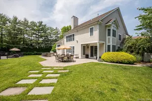 37 Legends Cir, Melville, NY 11747 - Photo 34