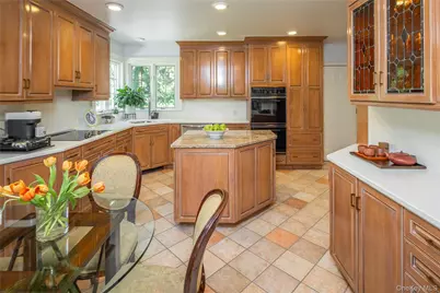 18 Hemlock Road, Bronxville, NY 10708 - Photo 10