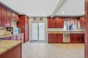 80 George St, Babylon, NY 11702 - Photo 12