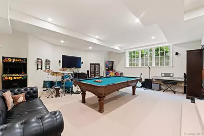 64 Stratton Road, Scarsdale, NY 10583 - Photo 30