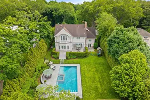 64 Stratton Rd, Scarsdale, NY 10583 - Photo 2
