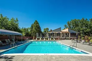 91 Duck Pond Dr, Manhasset, NY 11030 - Photo 10