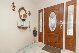 810 Neill Ave, Bronx, NY 10462 - Photo 4
