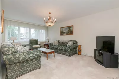 810 Neill Avenue, Bronx, NY 10462 - Photo 24