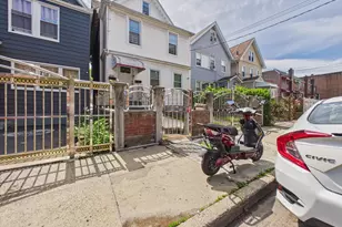 4432 Carpenter Ave, Bronx, NY 10470 - Photo 2