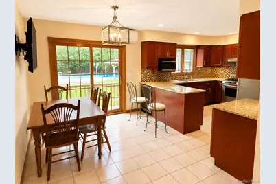 19 West Street, Middle Island, NY 11953 - Photo 12