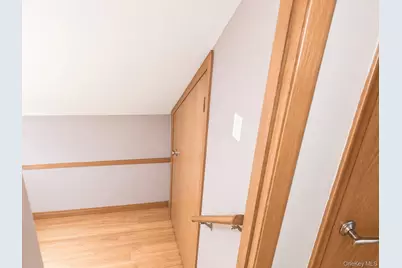 19 West Street, Middle Island, NY 11953 - Photo 28