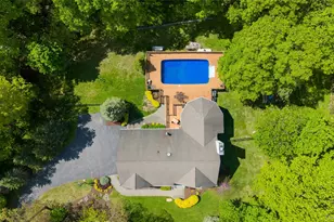 17 James Ct, Mahopac, NY 10541 - Photo 2