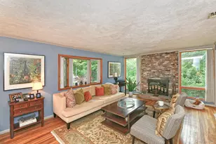 44 Wyoming Dr, Huntington Station, NY 11746 - Photo 8