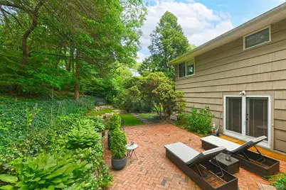 44 Wyoming Drive, Huntington Station, NY 11746 - Photo 38