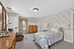 2062 E Webster St, Merrick, NY 11566 - Photo 10