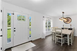 587 Blue Point Rd, Holtsville, NY 11742 - Photo 8