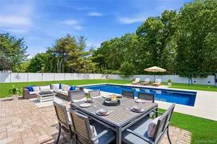 587 Blue Point Rd, Holtsville, NY 11742 - Photo 26