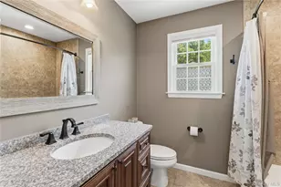 587 Blue Point Rd, Holtsville, NY 11742 - Photo 24