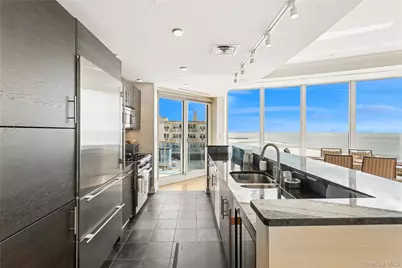 403 E Boardwalk #806, Long Beach, NY 11561 - Photo 10